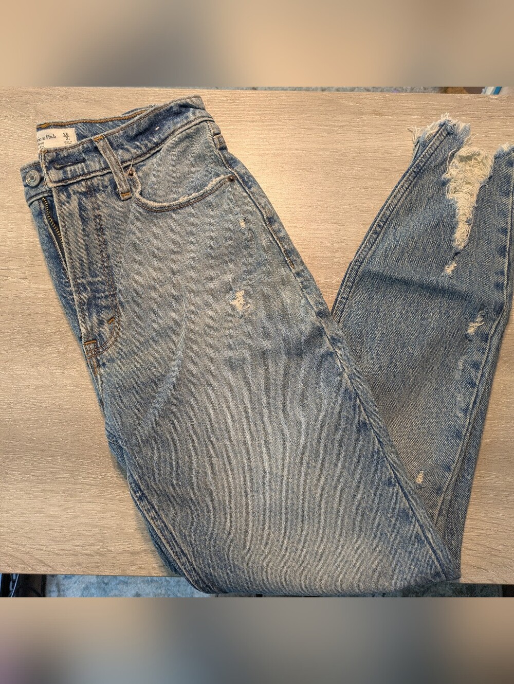 Abercrombie & Fitch Light Blue Skinny Jeans with Distressed Hem - Picture 3 of 6